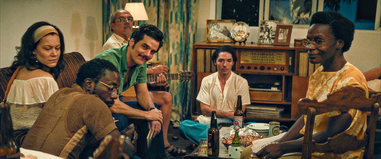 L'Agent secret : Photo Isabél Zuaa, Wilson Rabelo, Maria Fernanda Cândido, Gabriel Leone, Carlos Francisco, Wagner Moura